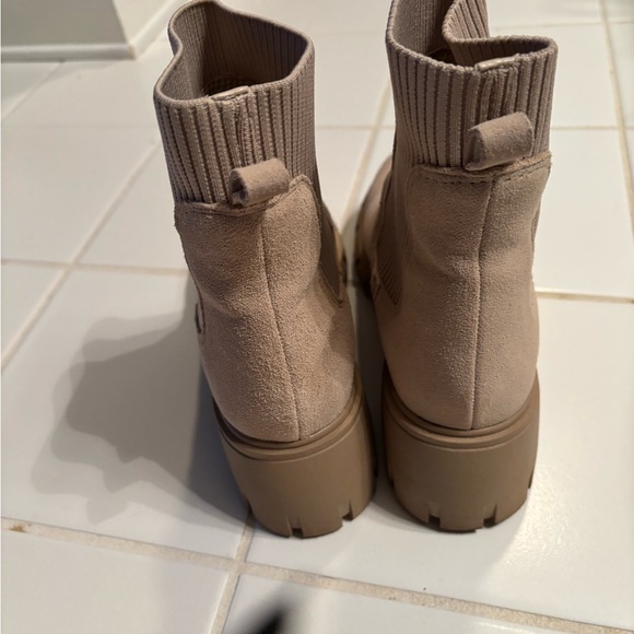 Steve Madden boot - Picture 3 of 5